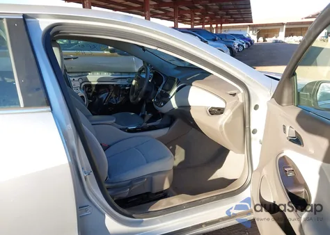 2016 Chevrolet Malibu Ls из США, поврежденный, VIN 1G1ZB5ST8GF251595